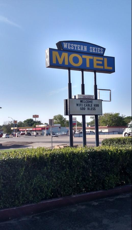 Western Skies Motel Clarendon ภายนอก รูปภาพ